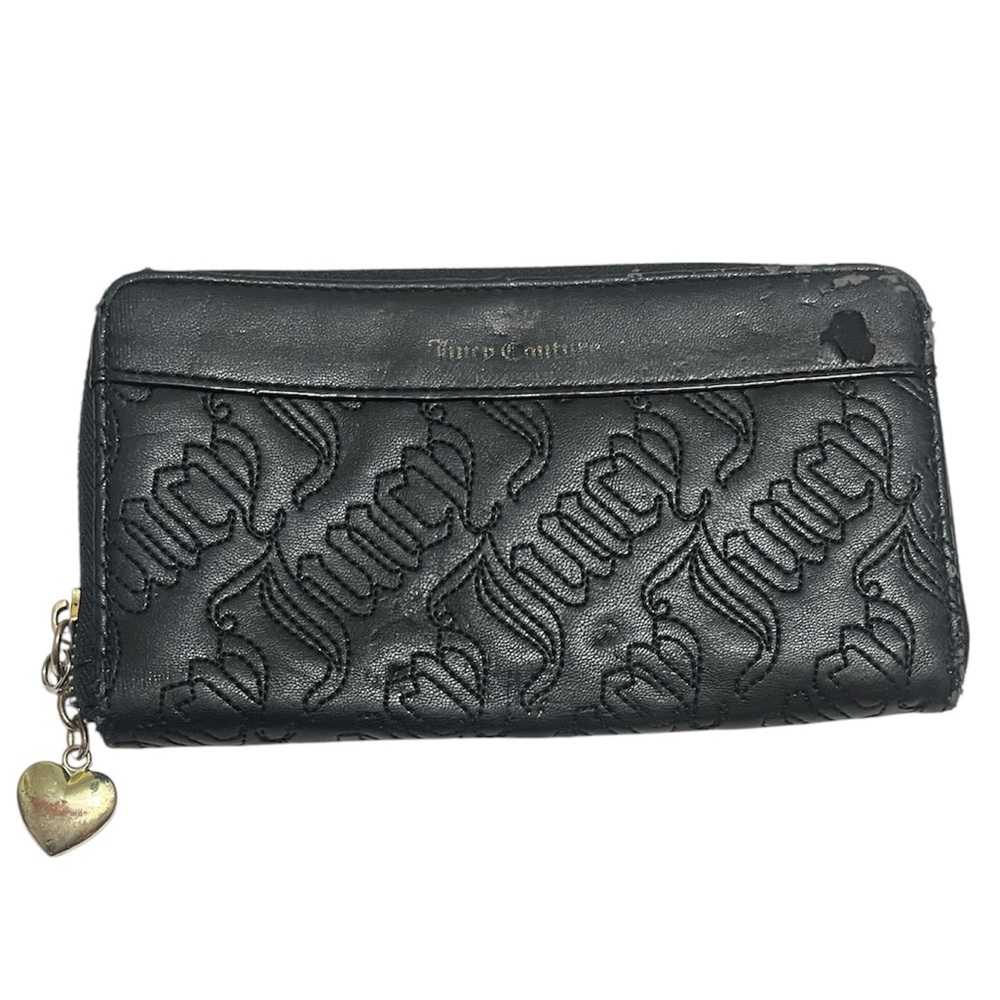 Juicy Couture Embossed Black Wallet Flaws✨